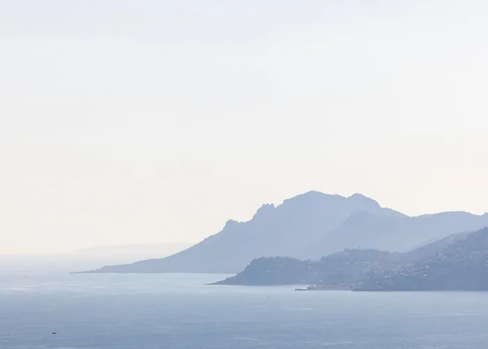 Ref 2176 - -villa Panoramic Sea View Villa Cannes
